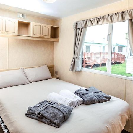 Kings Caravan - Family Groups Only - Very Quiet Park Villa Skegness Esterno foto
